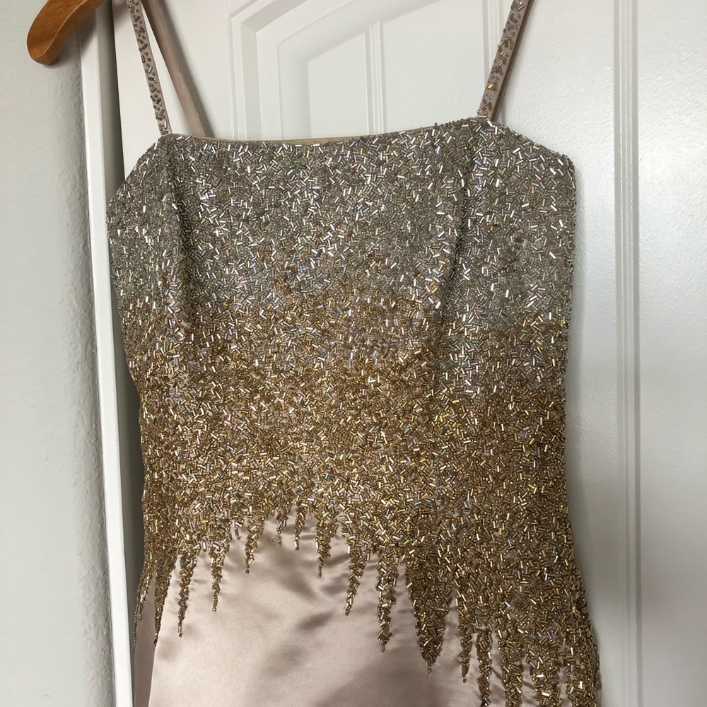 Dress - Picture 6 of 6